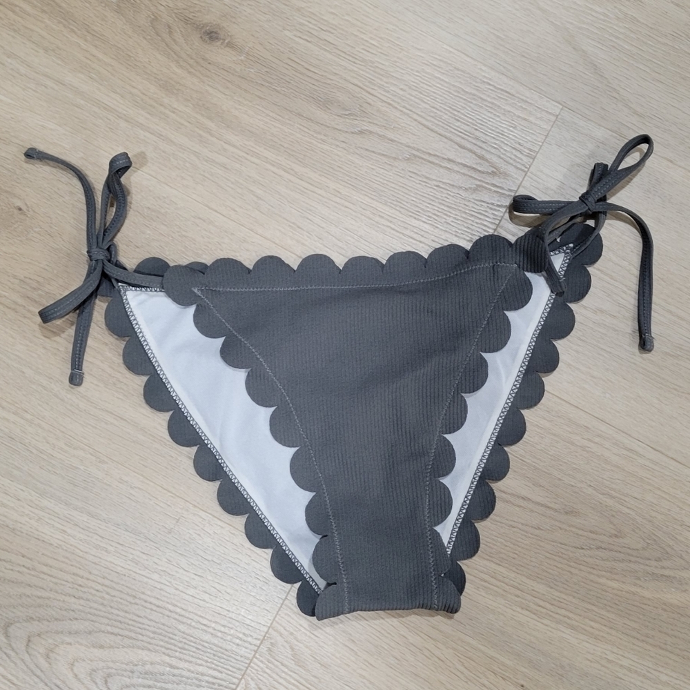 Shekini scalloped bikini bottoms